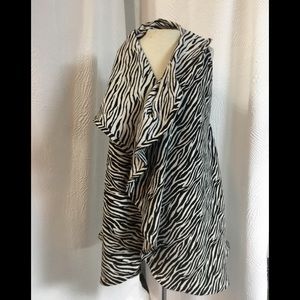 Versatile Zebra Shawl